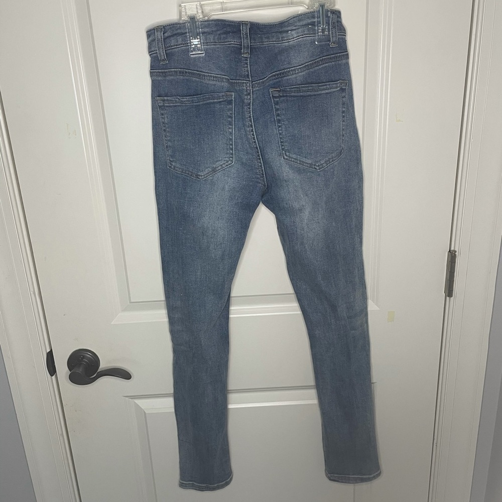 Jeans - Picture 2 of 3